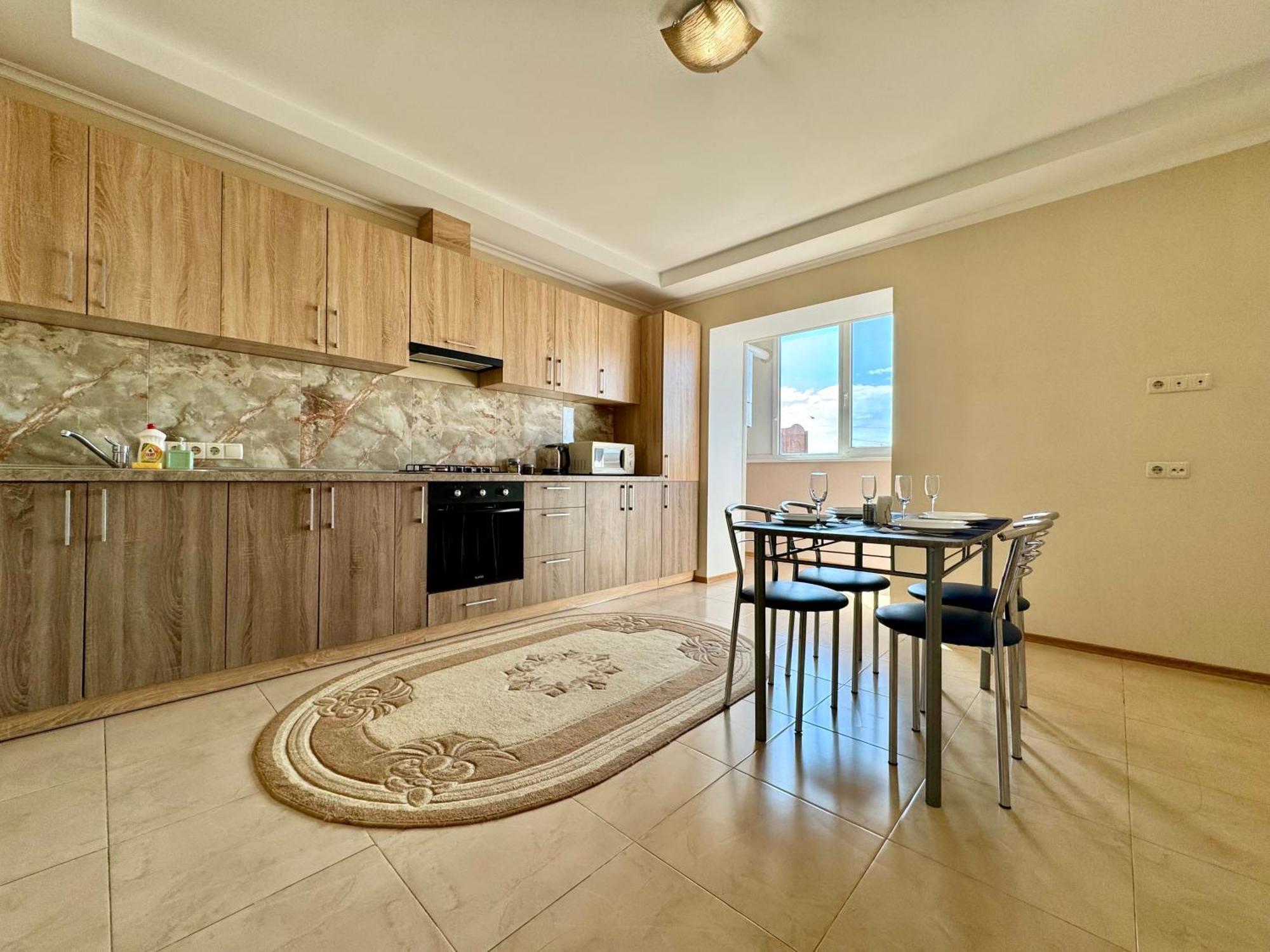 Apartpoltava Світлі Просторі Апартаменти 80М2 , 2-Окремі Кімнати, Новобудова Центр Чек Банківський Poltava Exterior foto