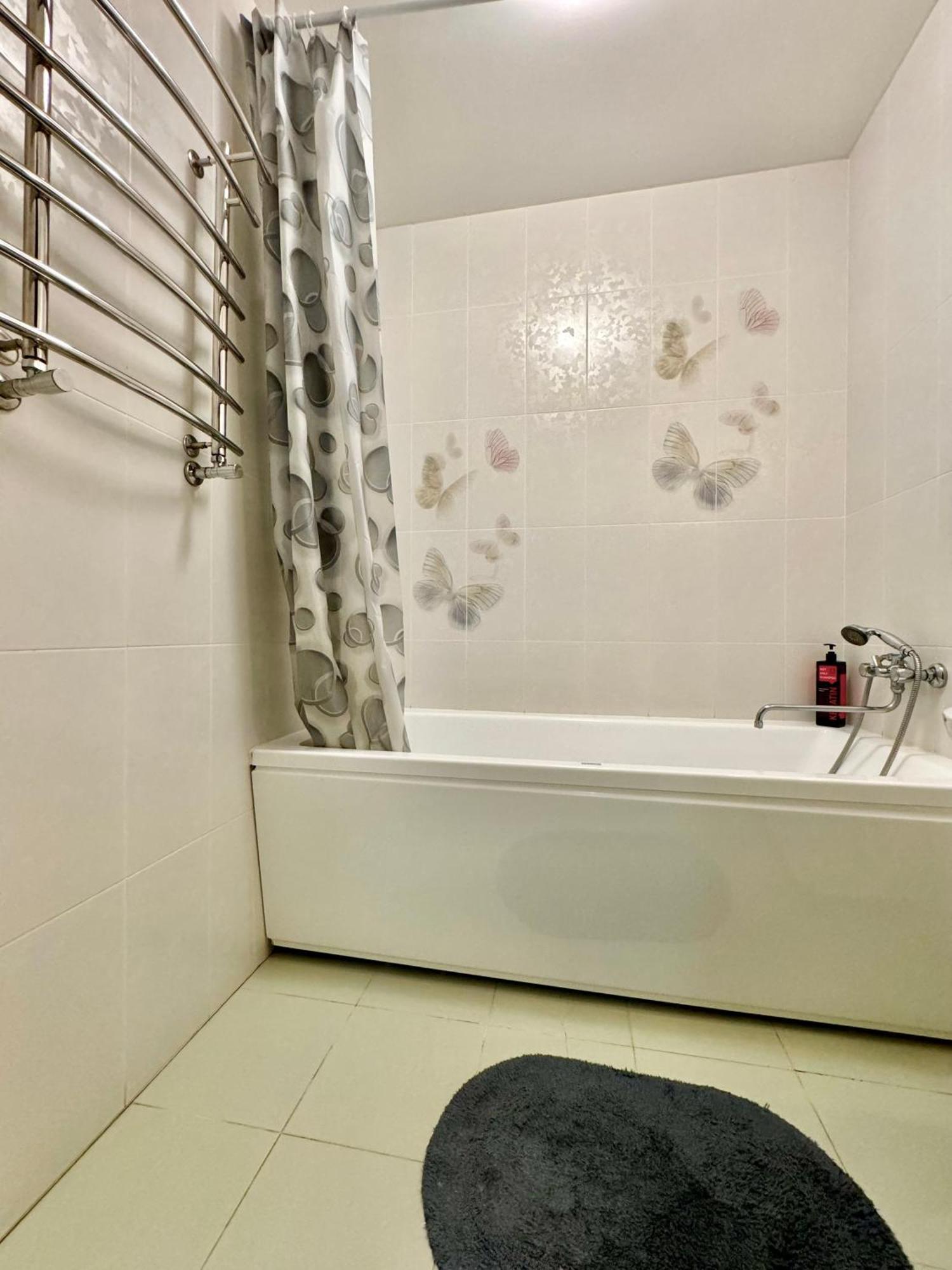 Apartpoltava Світлі Просторі Апартаменти 80М2 , 2-Окремі Кімнати, Новобудова Центр Чек Банківський Poltava Exterior foto